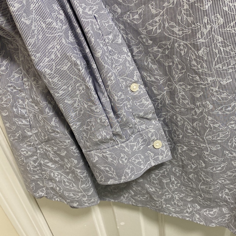 Michael Kors Button Up - Picture 5 of 5